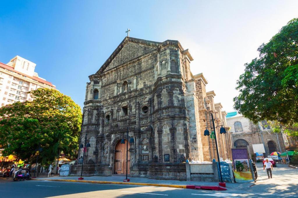 Amorsolo Mansion Hotel Manila Exterior photo