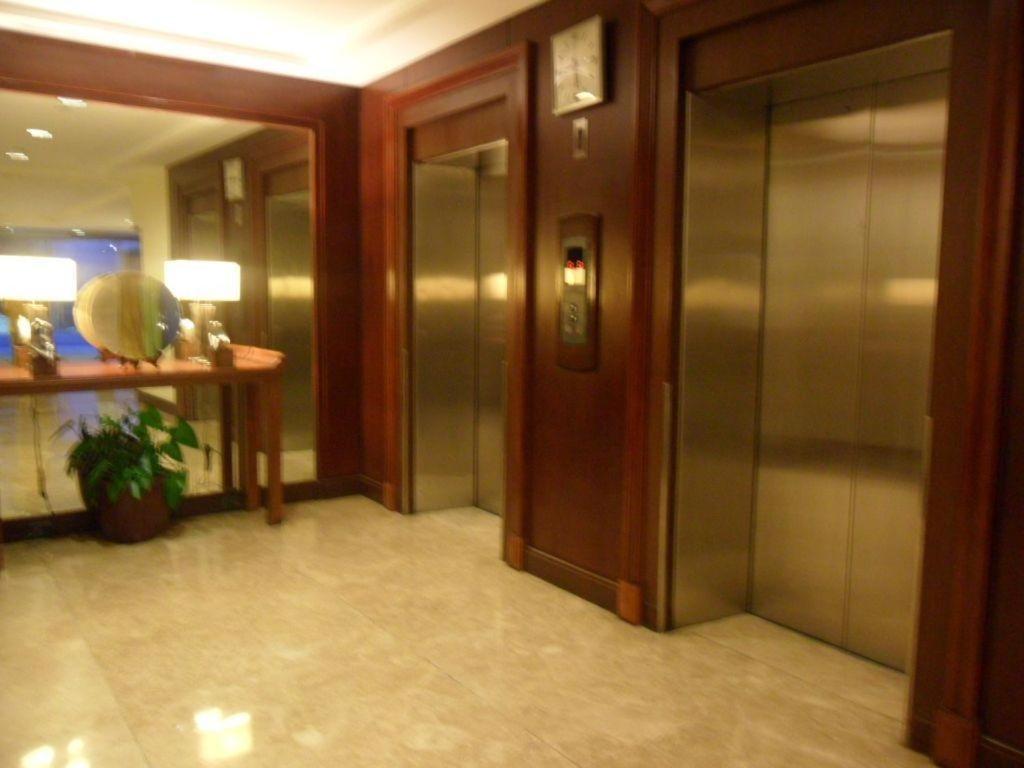 Amorsolo Mansion Hotel Manila Exterior photo
